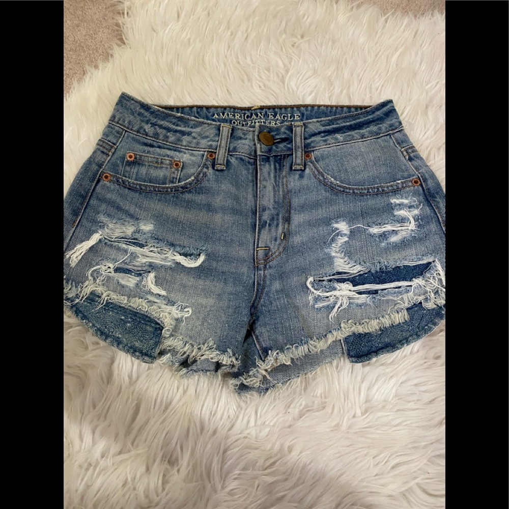 AMERICAN EAGLE ripped shorts